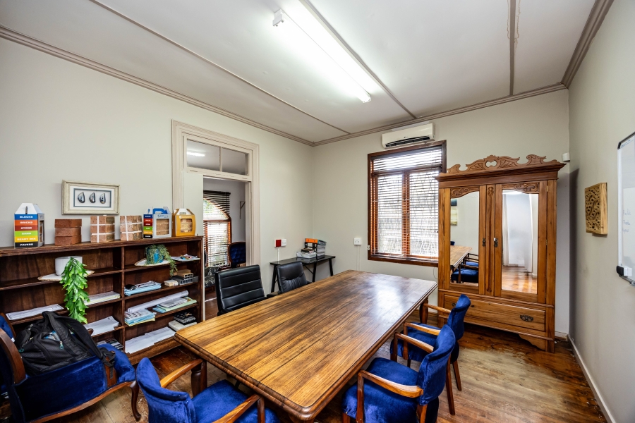 4 Bedroom Property for Sale in Berea Eastern Cape